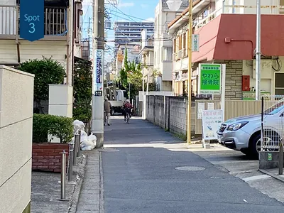 南八幡商店会の通り